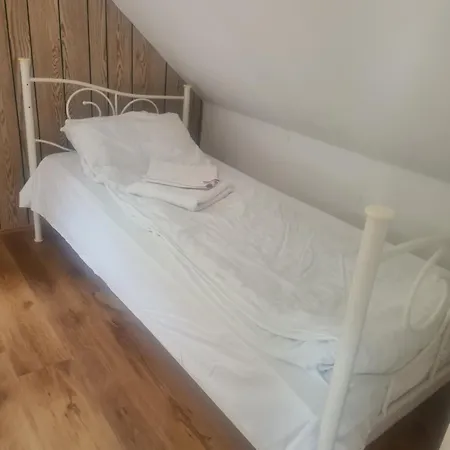 Dom Na Wsi 9km Od Legollandu Сasa de vacaciones Uve